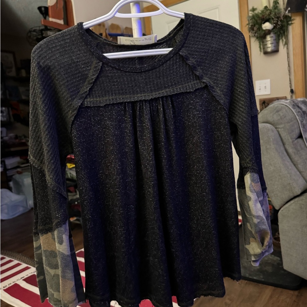 Vintage Havana Black Top with Camouflage Sleeves